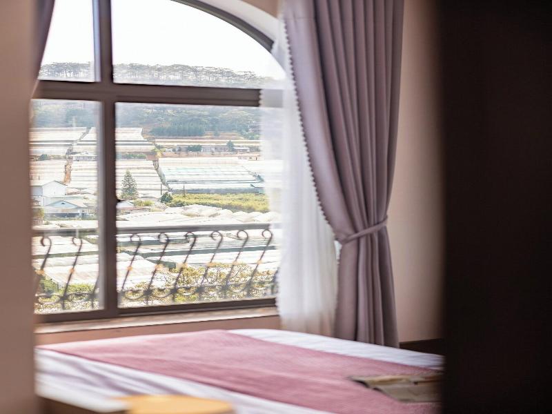 Adalia Villa & Hotel Da Lat image