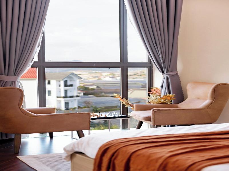 Adalia Villa & Hotel Da Lat image