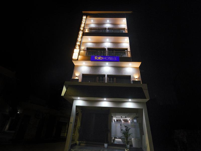 Fabhotel Regal image