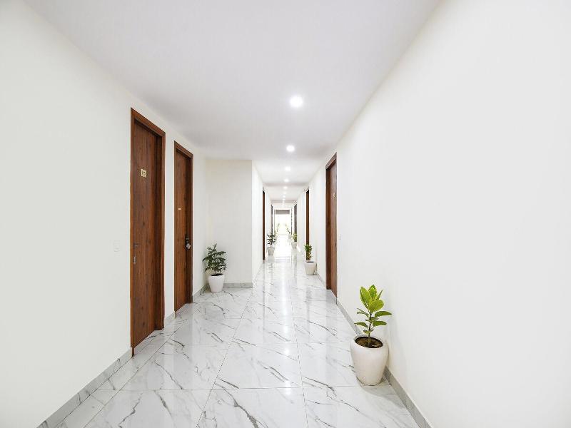 Fabhotel Evergreen image