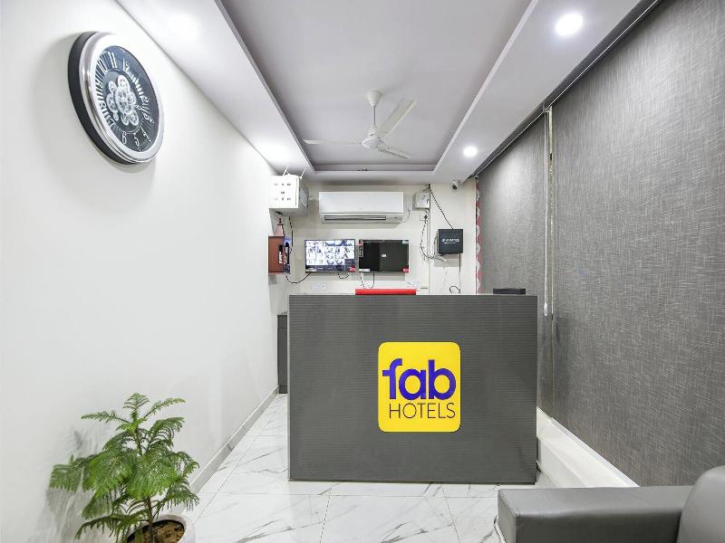 Fabhotel Evergreen image
