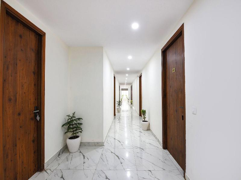 Fabhotel Evergreen image