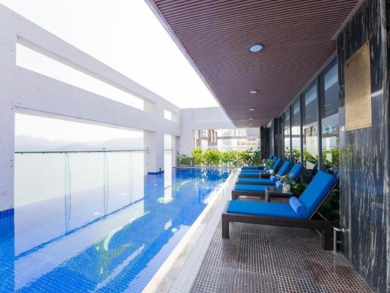 Canary Gold Hotel Quy Nhæ¡n, Beachfront image