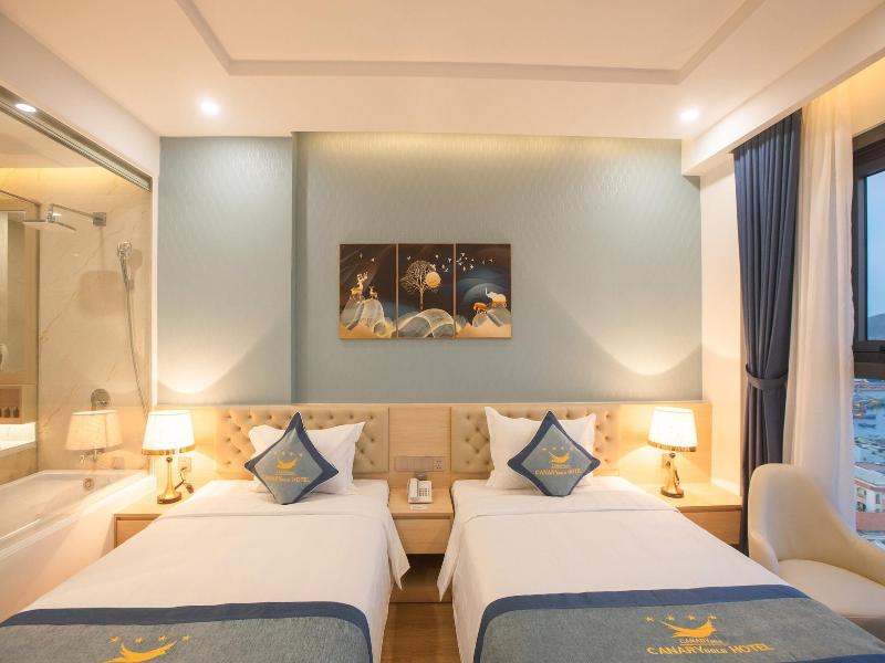 Canary Gold Hotel Quy Nhæ¡n, Beachfront image