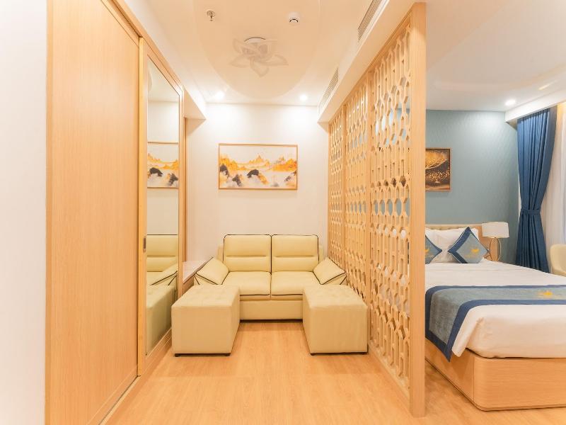 Canary Gold Hotel Quy Nhæ¡n, Beachfront image