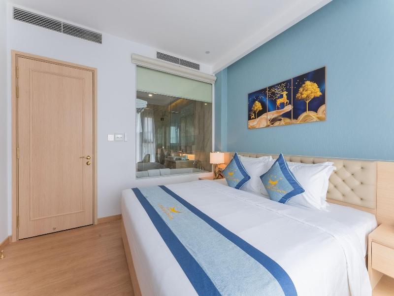 Canary Gold Hotel Quy Nhæ¡n, Beachfront image