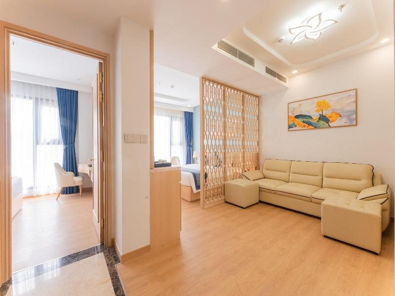 Canary Gold Hotel Quy Nhæ¡n, Beachfront image