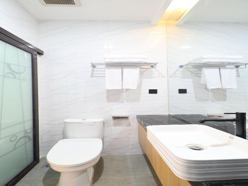 Collection O Samurai Hotel image