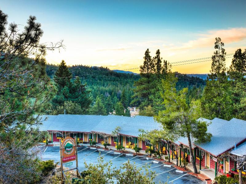 Idyllwild Bunkhouse image