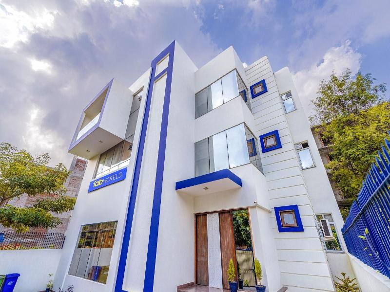 Fabhotel Oyster Villa image