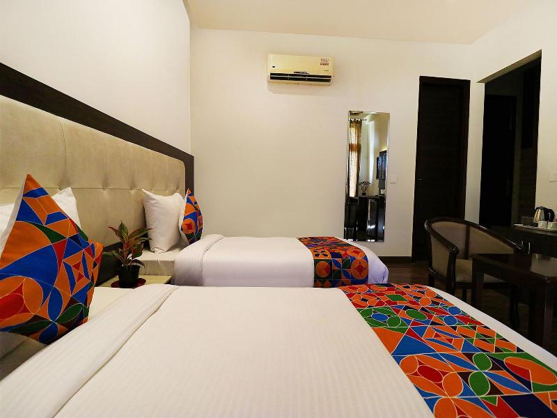 Fabhotel Oyster Villa image