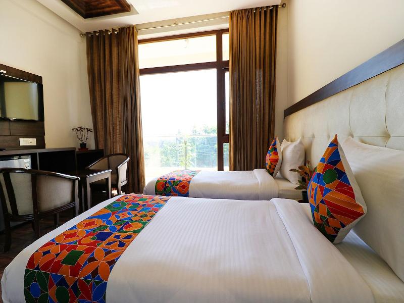 Fabhotel Oyster Villa image