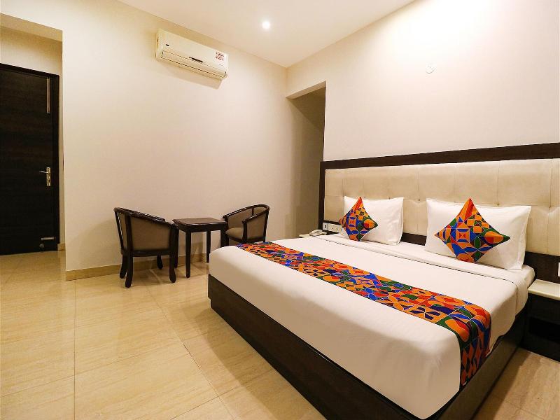 Fabhotel Oyster Villa image