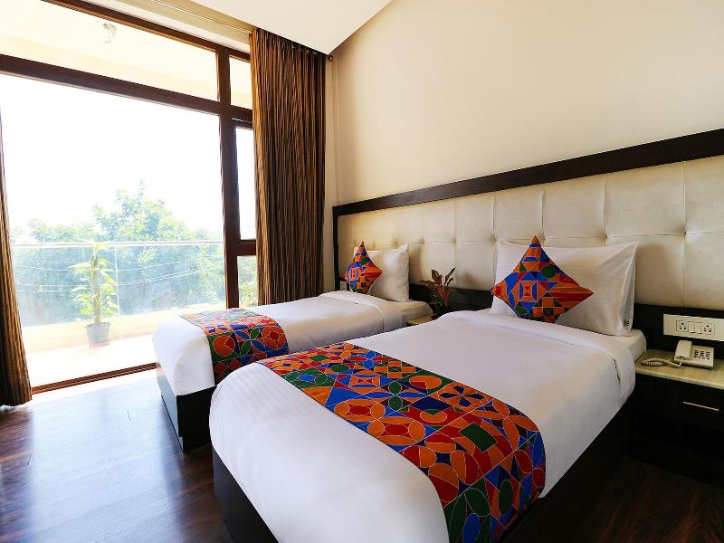 Fabhotel Oyster Villa image