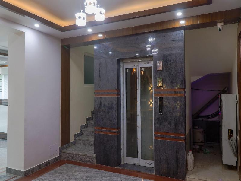 Fabhotel Star Corporate Suite image