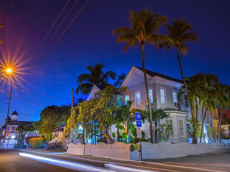 Duval Inn