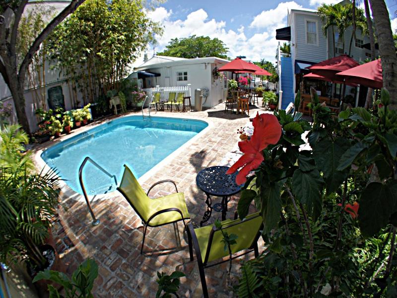 Duval Inn