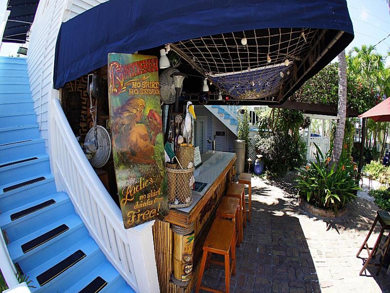 Duval Inn
