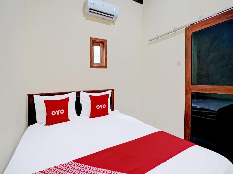 Oyo 92367 Garuda Homestay Syariah image