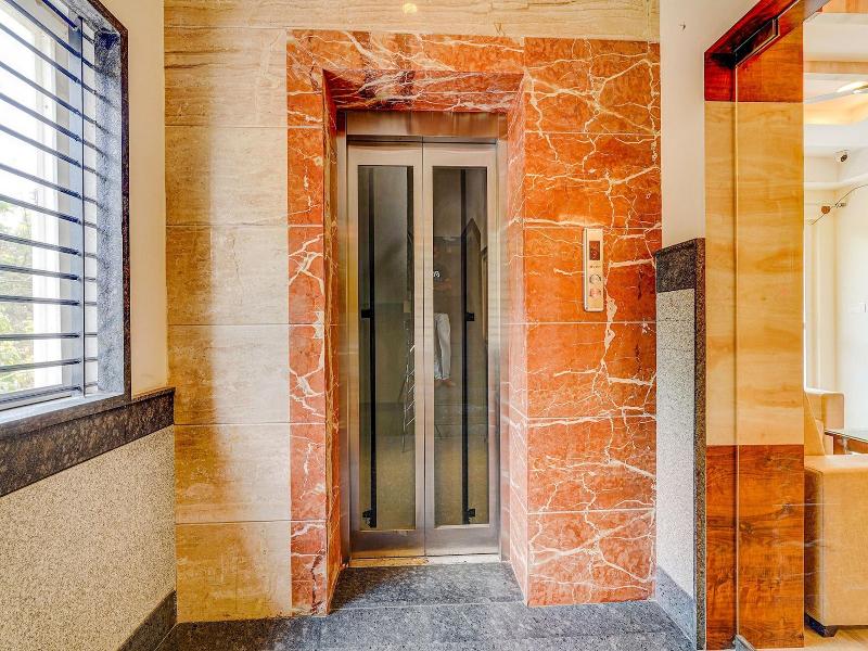 Fabhotel Shakthi Suites image