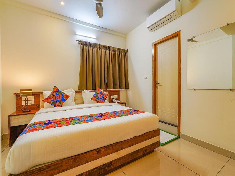 Fabhotel Shakthi Suites image