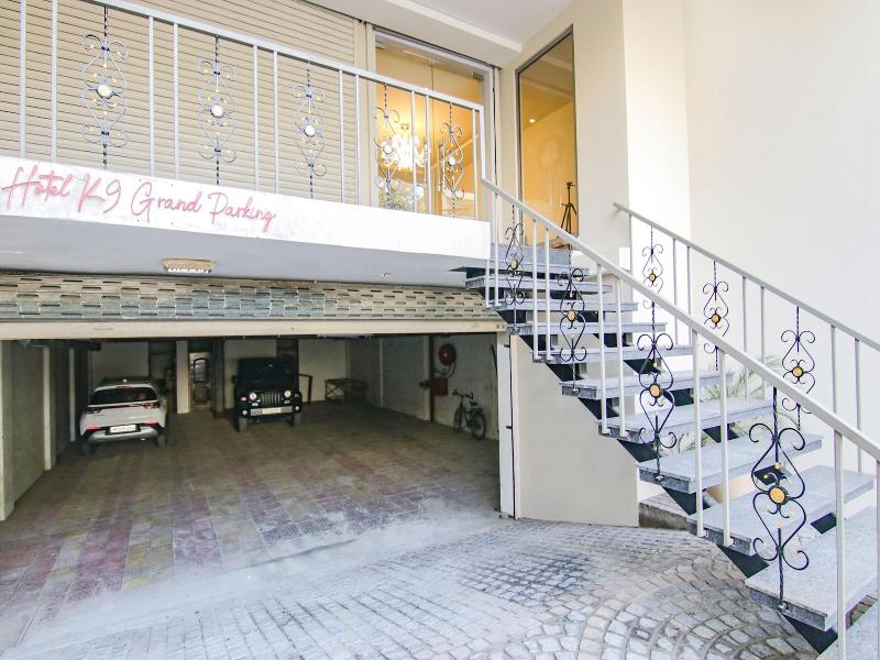 Fabhotel Prime K9 Grand image