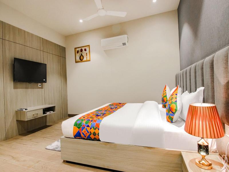 Fabhotel Prime K9 Grand image
