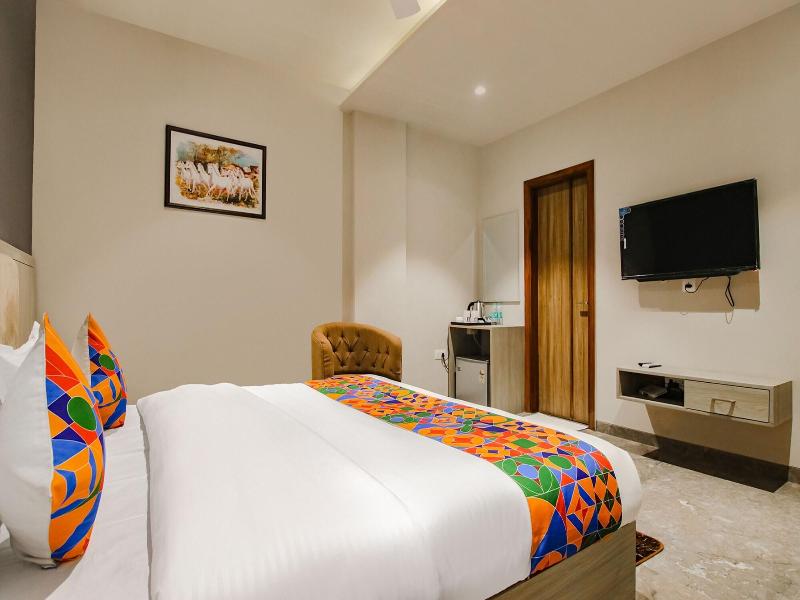 Fabhotel Prime K9 Grand image