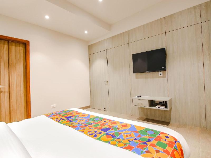 Fabhotel Prime K9 Grand image