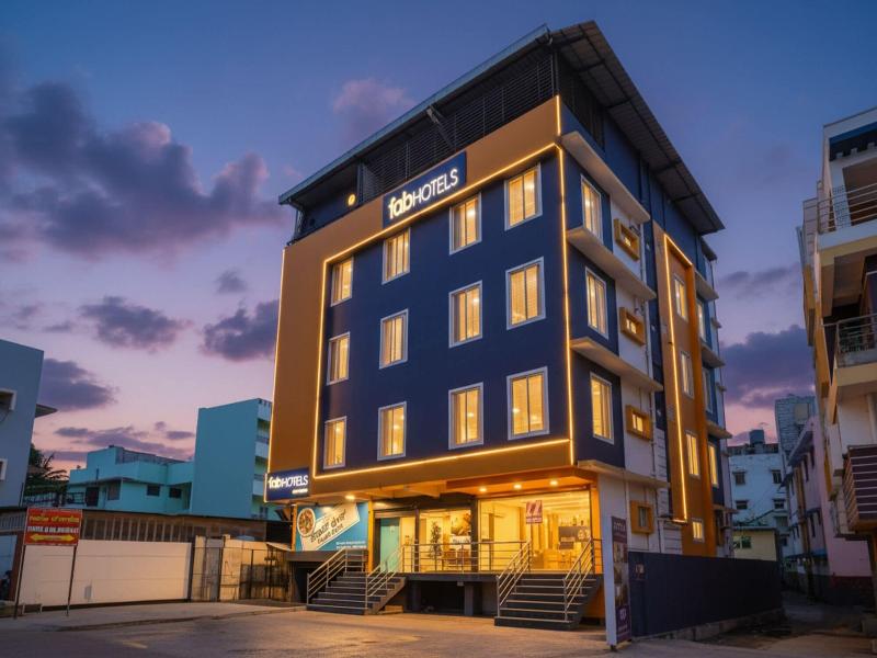 Fabhotel Astra image