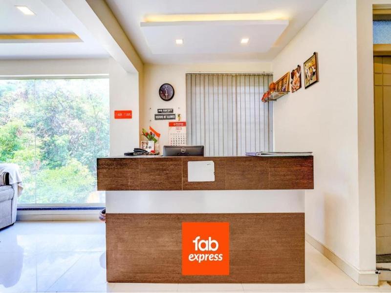 Fabexpress Kings Suites Hrbr Layout image