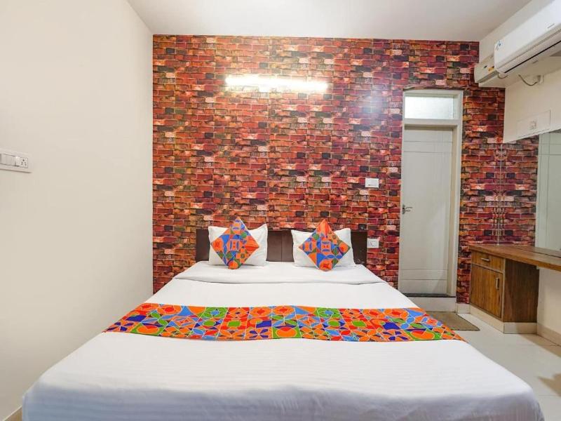 Fabexpress Kings Suites Hrbr Layout image