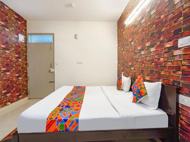 Fabexpress Kings Suites Hrbr Layout image