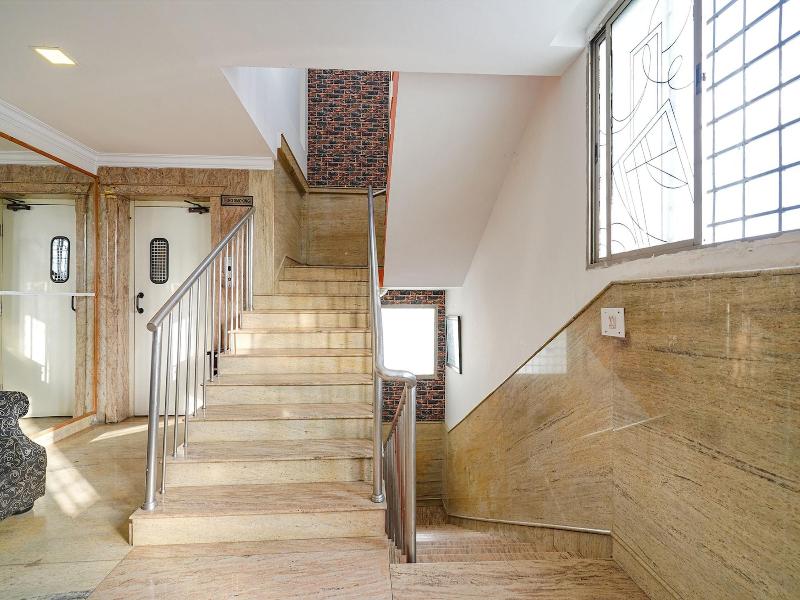 Fabhotel Spiro Grand image
