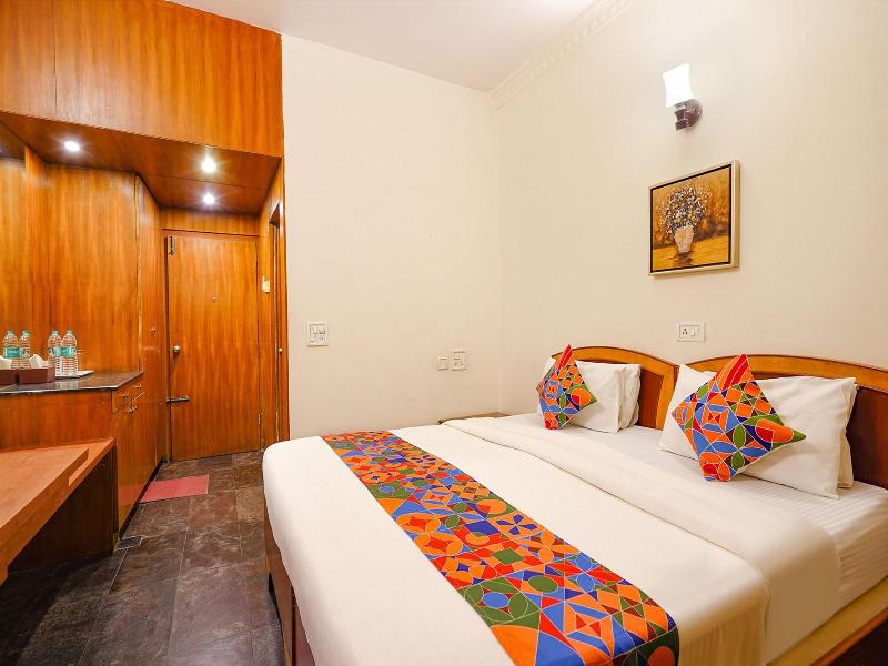 Fabhotel Spiro Grand image