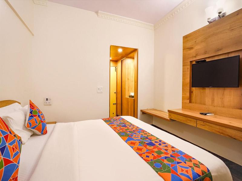 Fabhotel Spiro Grand image