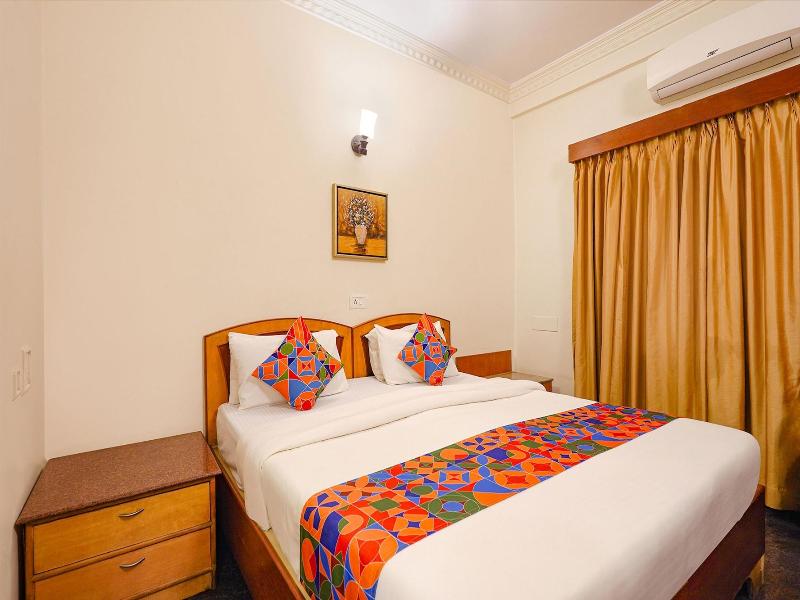 Fabhotel Spiro Grand image
