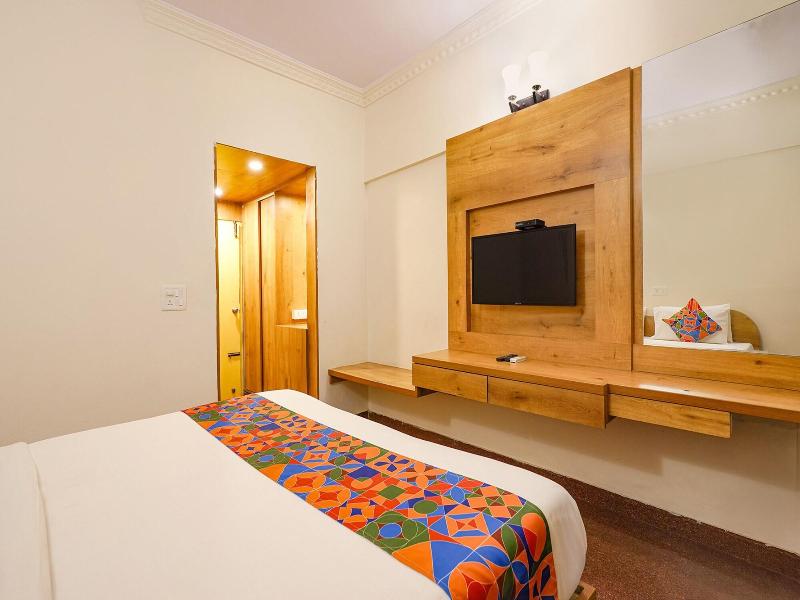 Fabhotel Spiro Grand image