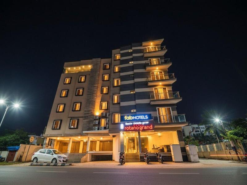 Fabhotel Rotano Grand Marathahalli image