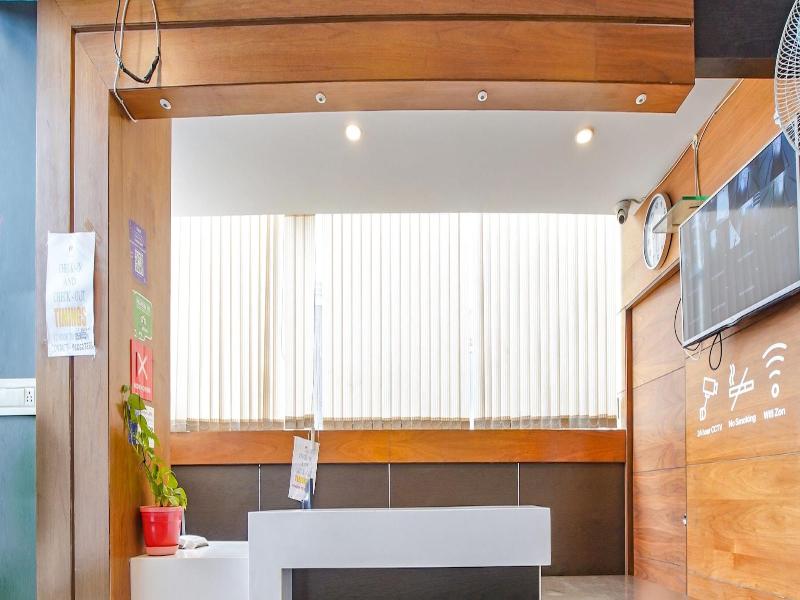 Fabhotel Emirates Suites image