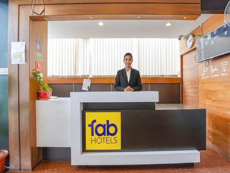 Fabhotel Emirates Suites image