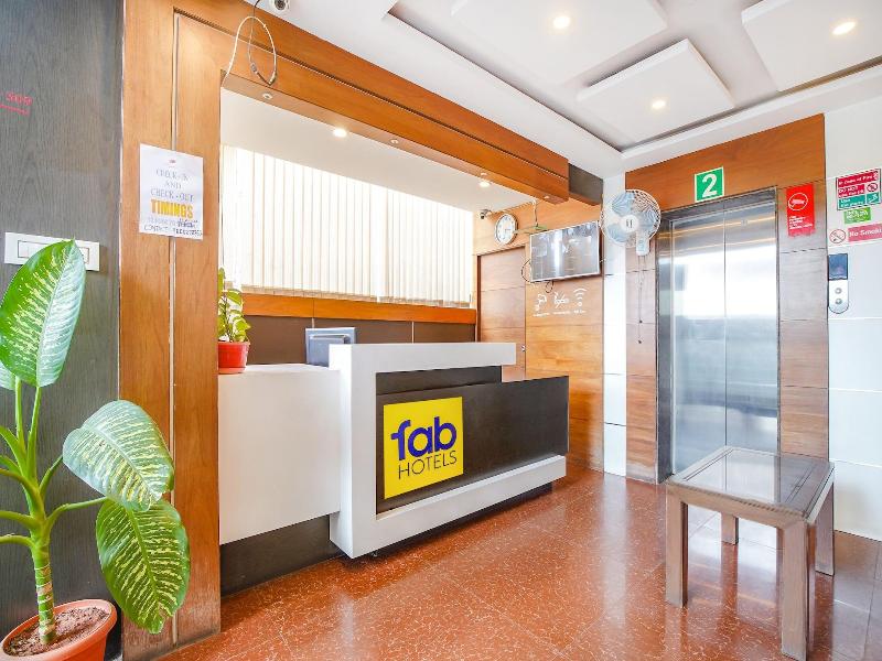 Fabhotel Emirates Suites image
