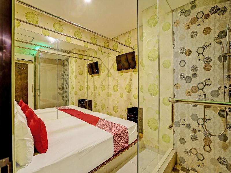 Super Oyo Capital O 92633 Spring Hotel Gubeng image
