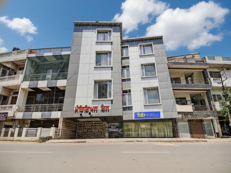 Fabhotel Meridian Inn image