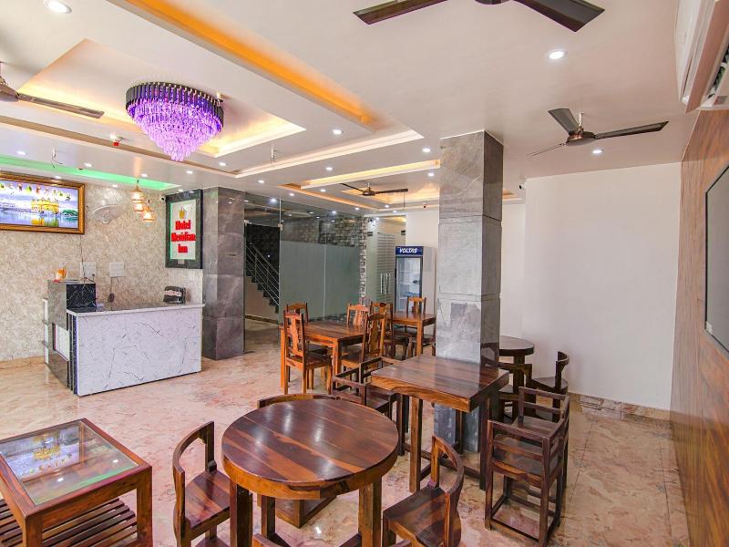 Fabhotel Meridian Inn image
