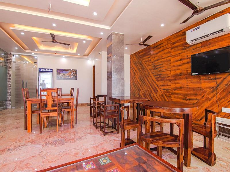 Fabhotel Meridian Inn image