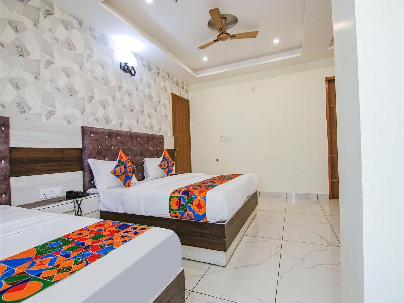 Fabhotel Meridian Inn image
