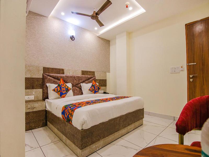 Fabhotel Meridian Inn image