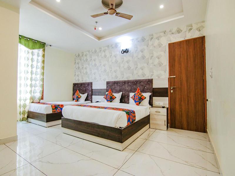 Fabhotel Meridian Inn image