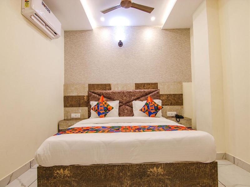 Fabhotel Meridian Inn image